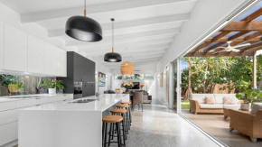Elanda St Home Luxurious Beachside Living